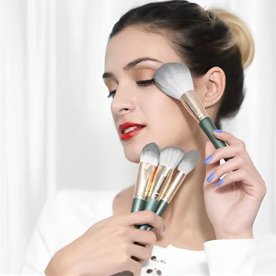 pinceaux maquillage brushpro douceur sur visage